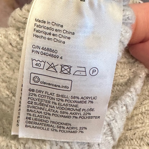 H&M Cream Sweater Dress - Picture 7 of 7